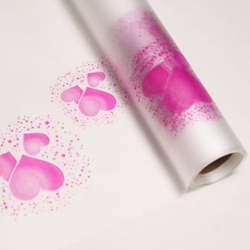 Пленка матовая на втулке "Сердца в облаках"