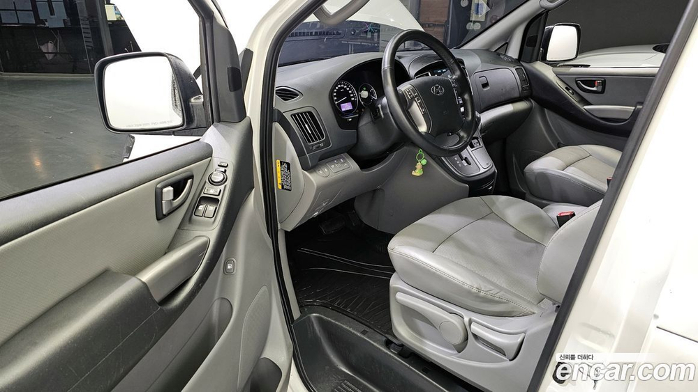 Hyundai The New Grand Starex Van 5인승 (06.2020)