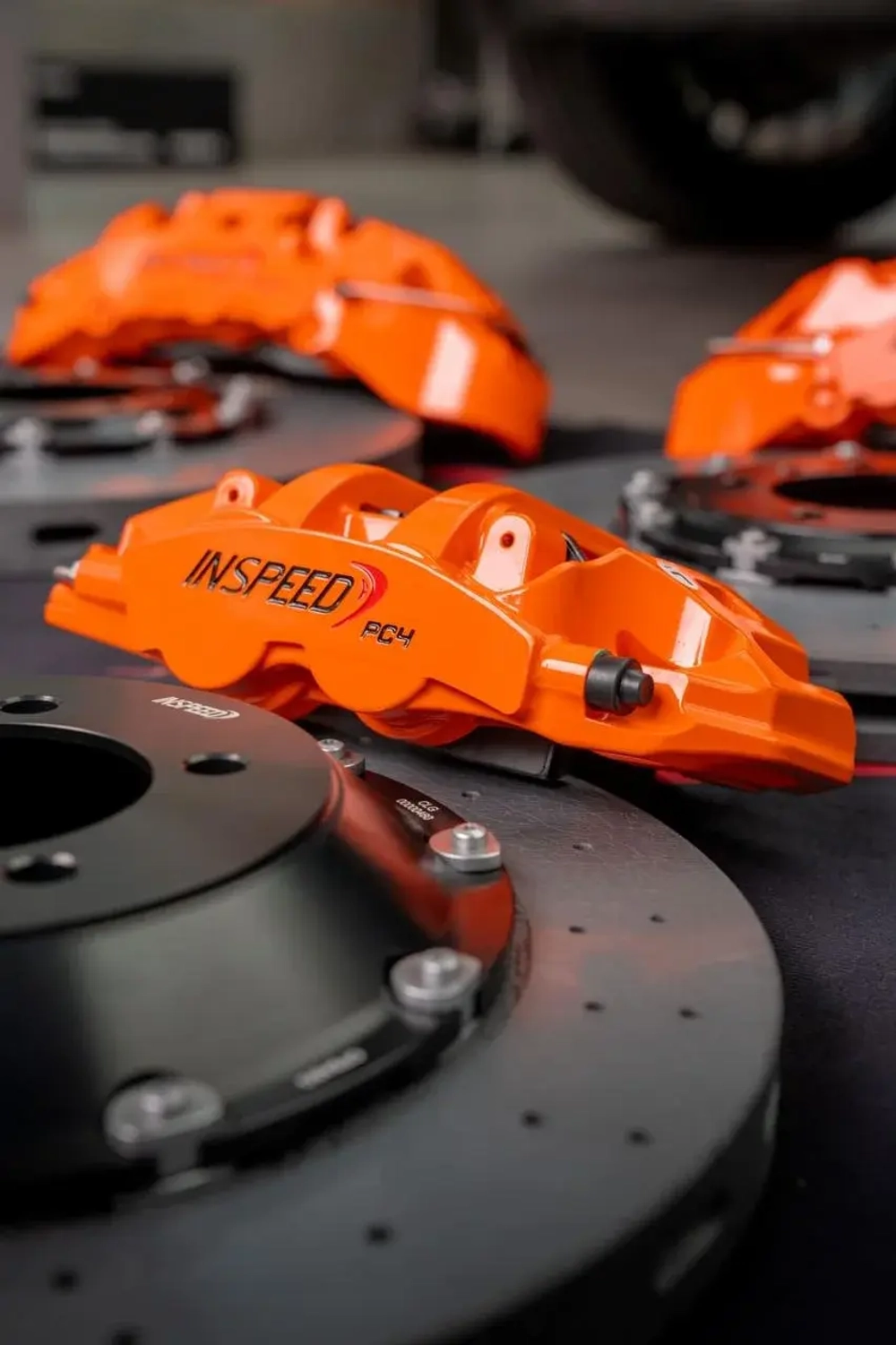 Карбон керамическая тормозная система InSpeed для Porsche Cayenne Порш Каен Суппорт диски Колодки