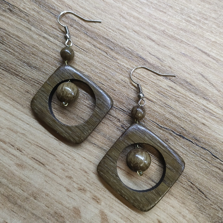 Серьги Салют, дерево, цвет темно-коричневый, 40x50 мм