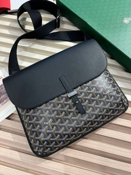 Сумка-мессенджер Goyard