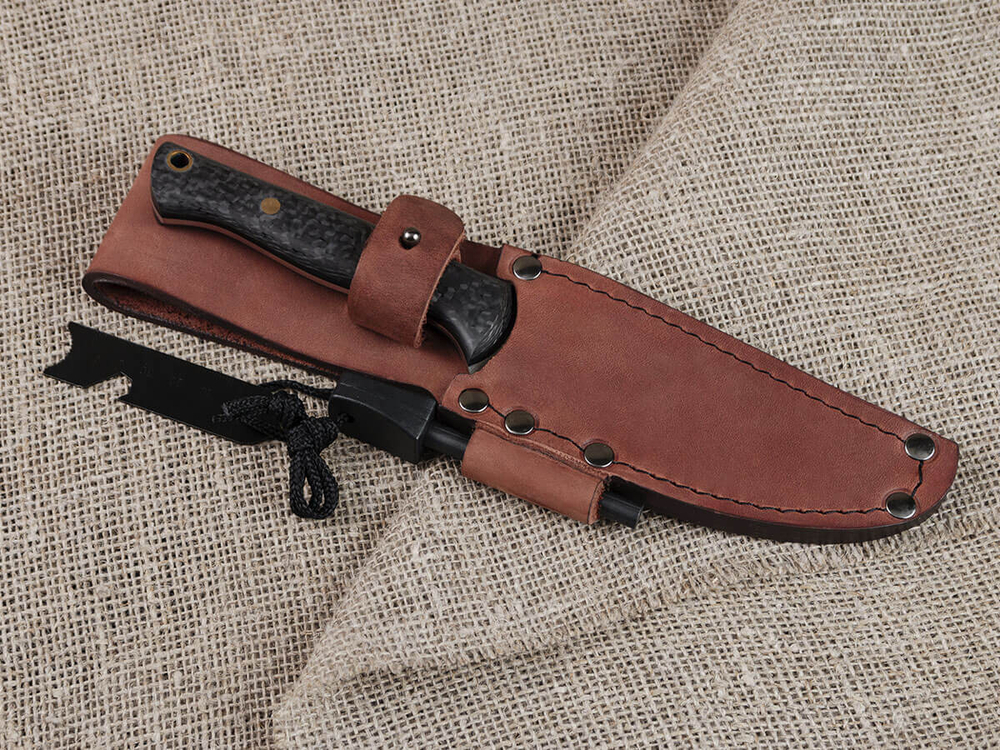 Нож для бушкрафта "Форест", сталь VG-10/Elmax, рукоять карбон (черный спейсер)