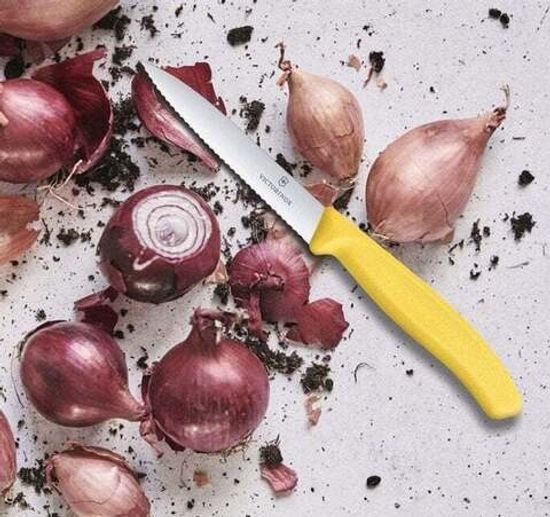 Кухонный нож Victorinox для резки и чистки жёлтый, волнистое лезвие 10 см