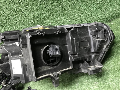 Битая Фара левая BMW X5 G05 (18-23) Laser Black