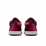 Кроссовки Jordan Air Jordan 1 Low Se Velvetblackgym Red (Женская размерная сетка)