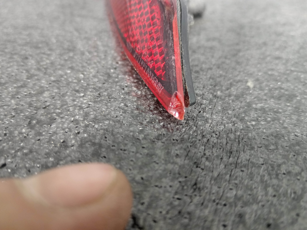 Катафот заднего бампера левый Changan UNI-T 20-нв Б/У Оригинал S202F2805030800AA