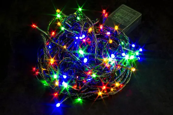 Светодиодная нить 7 м., 220V, 100 разноцветных LED ламп, контроллер, черный провод, Winner (m.01.5B.100-)