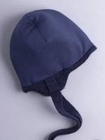 Шапка детская осенняя с завязками и помпонами