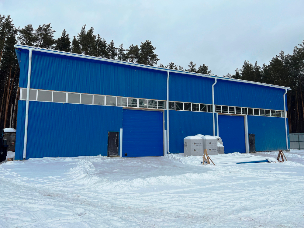 Монтаж и постава материала на кровлю склада, Площадь кровли 1000 м2