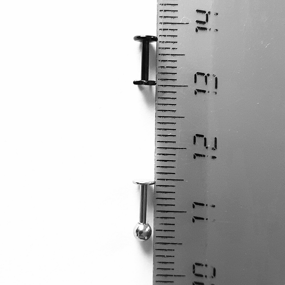 Лабреты 6 мм (2 шт.) для пирсинга губы " Черная Звездочка", "Стальной Шарик". Медицинская сталь.
