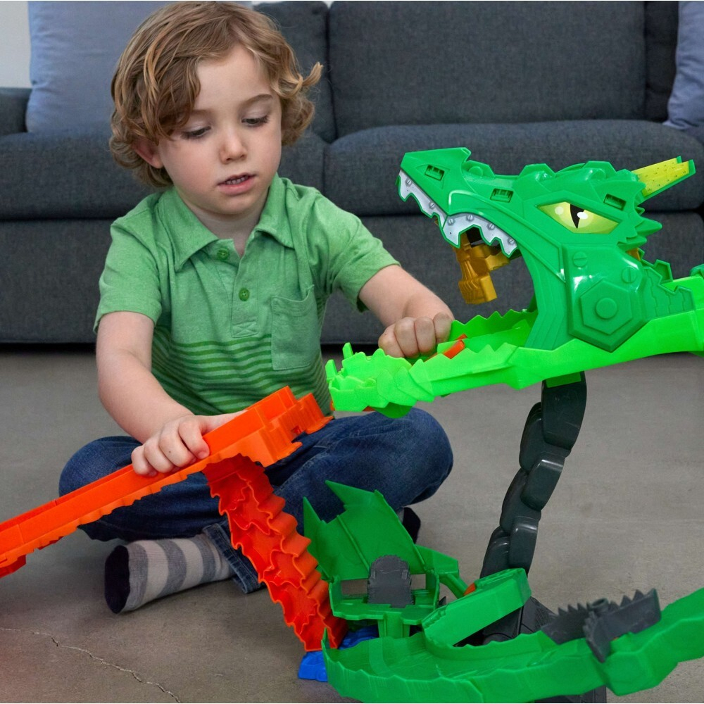 Hot Wheels - Автотрек Monster Trucks DRAGON RACE + 2 машинки JFR06