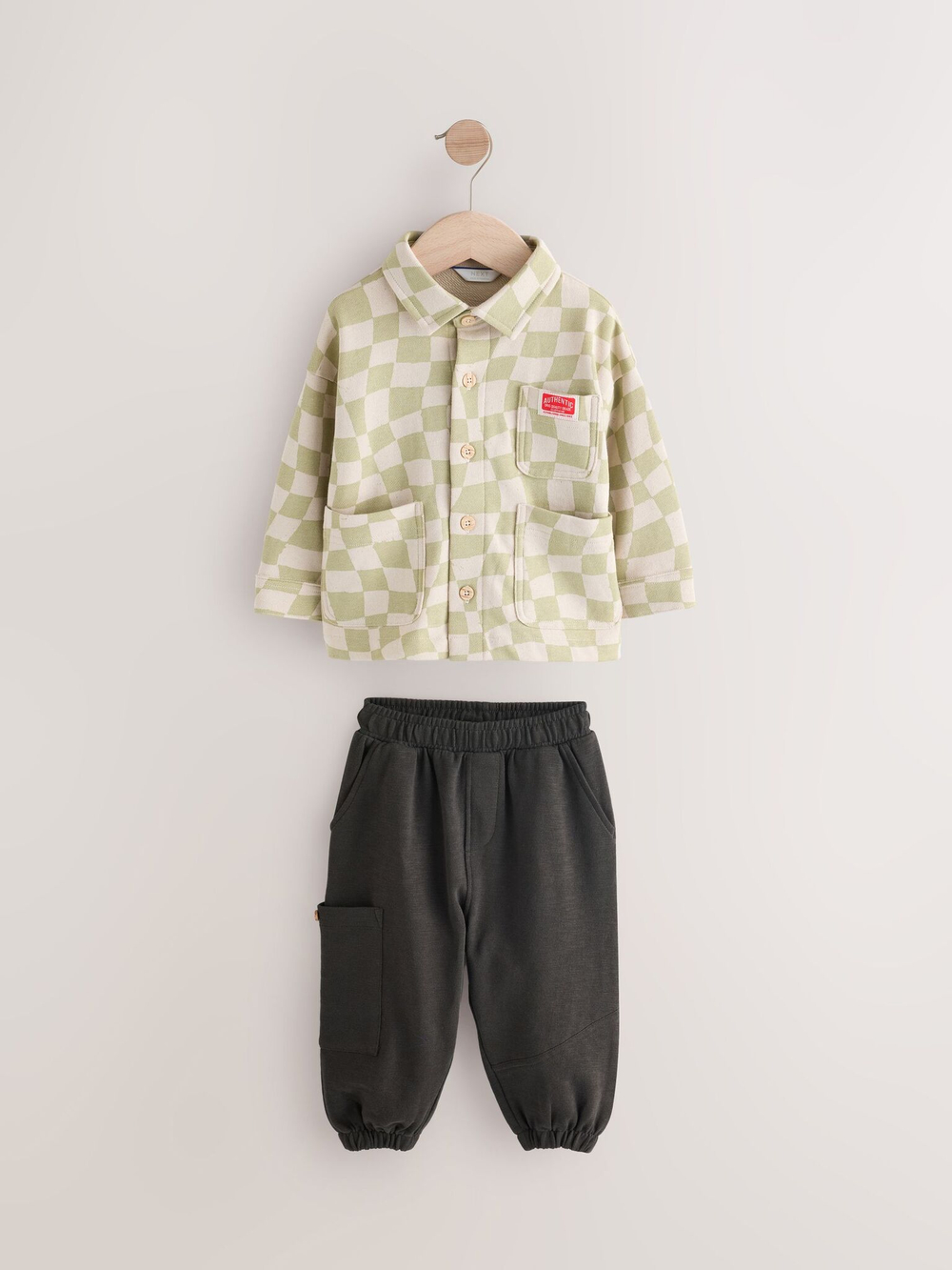 Рубашка и джоггеры в комплекте для мальчика Next E60-679, Светло-салатовый, Темно-серый