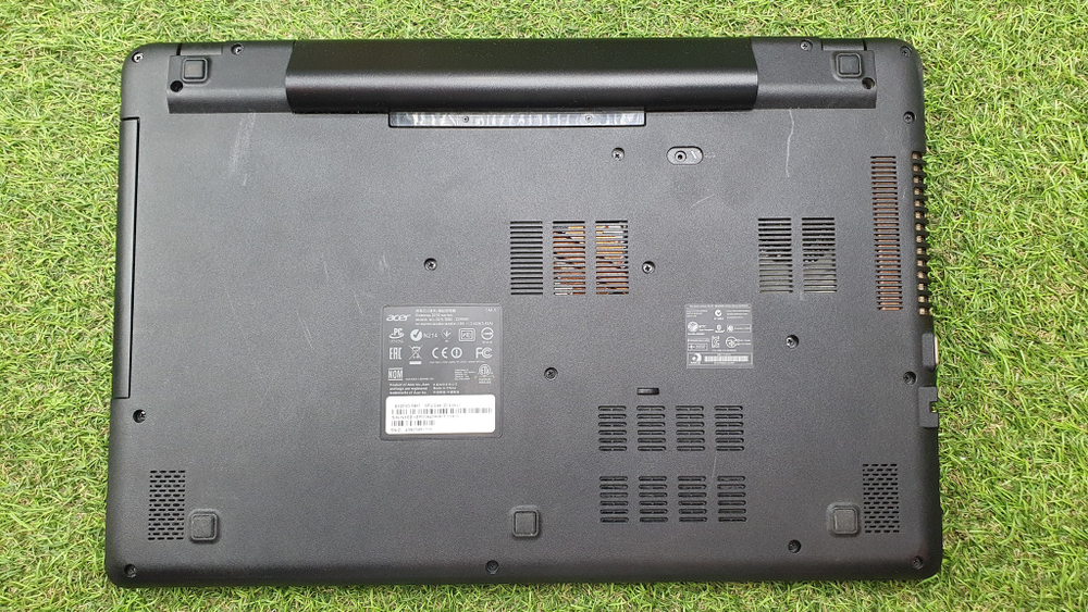 Ноутбук Acer Pentium/4 Gb/820M - 1 ГБ/Extensa EX2510G-P8HF [nx.eeyer.008]/Windows 10