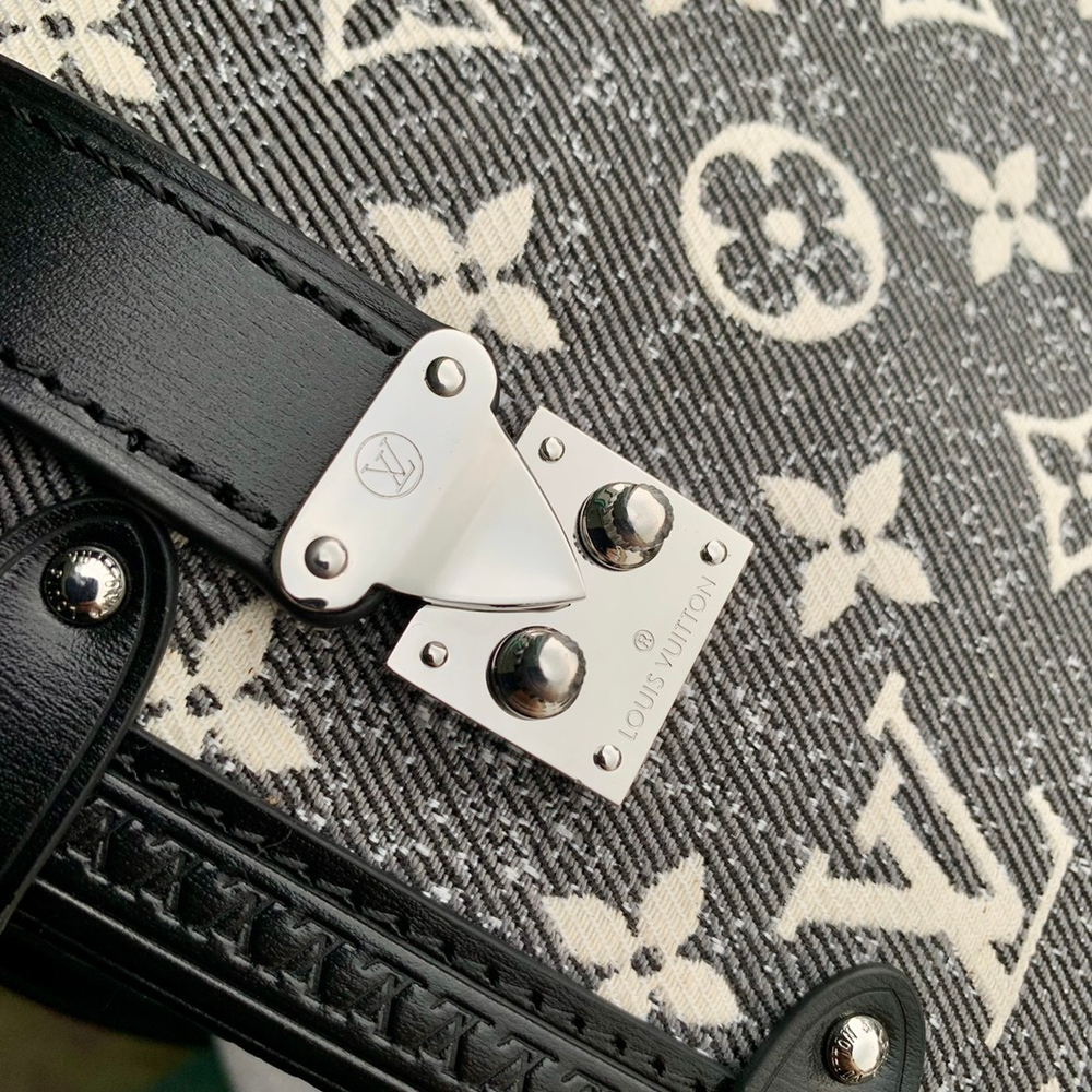 Louis Vuitton Side Trunk MM