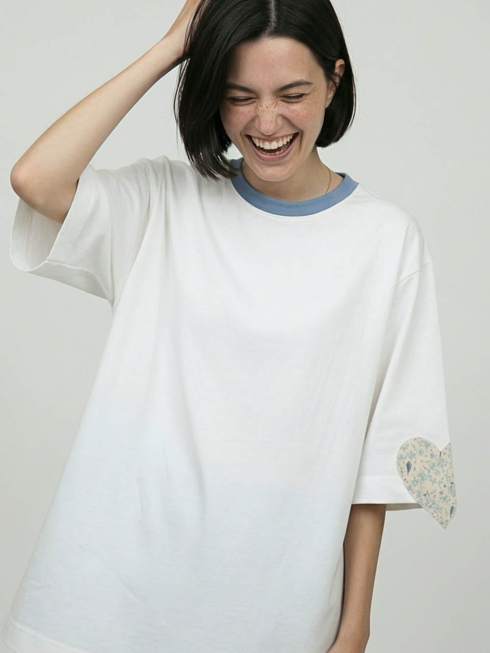 Футболка оверсайз женская белый Синички