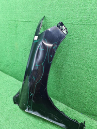 Крыло переднее правое Toyota LC 200 (2015-2021)