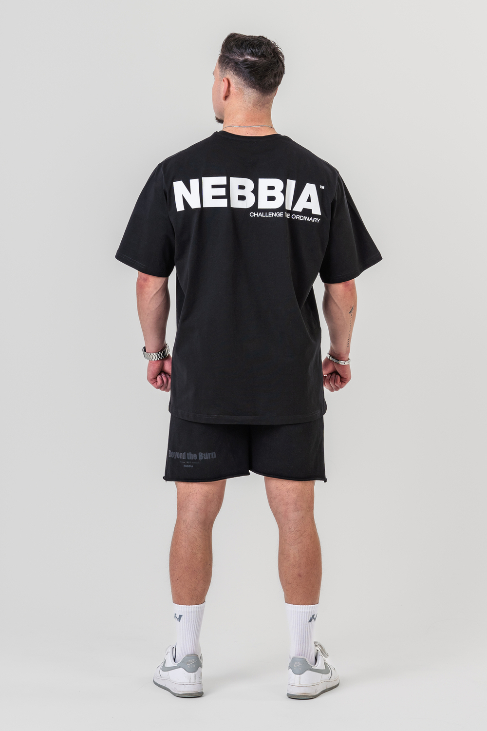 Футболка Oversized T-Shirt GYM ESSENTIALS 381 Черная