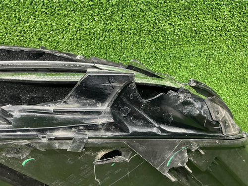 Битая Фара левая Hongqi H5 2 (2022-н.в.) LED