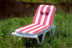 Матрац 710*570/1130*570мм с вертикальной подушкой (бело-красный) Premium