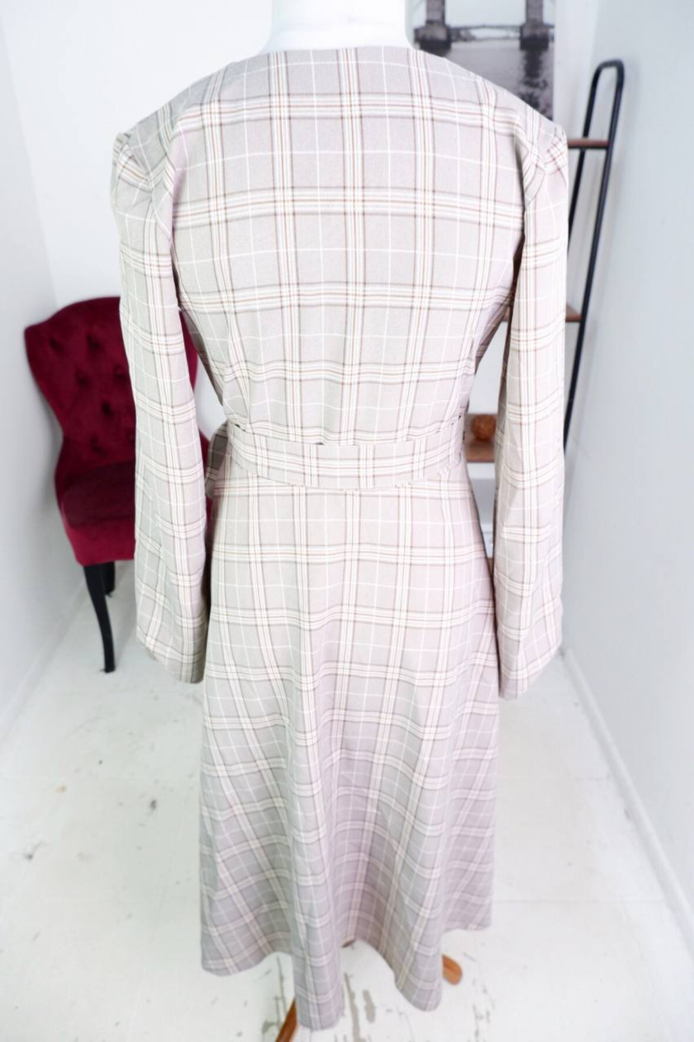 Платье в клетку на запах, визуально на 44/46 размер