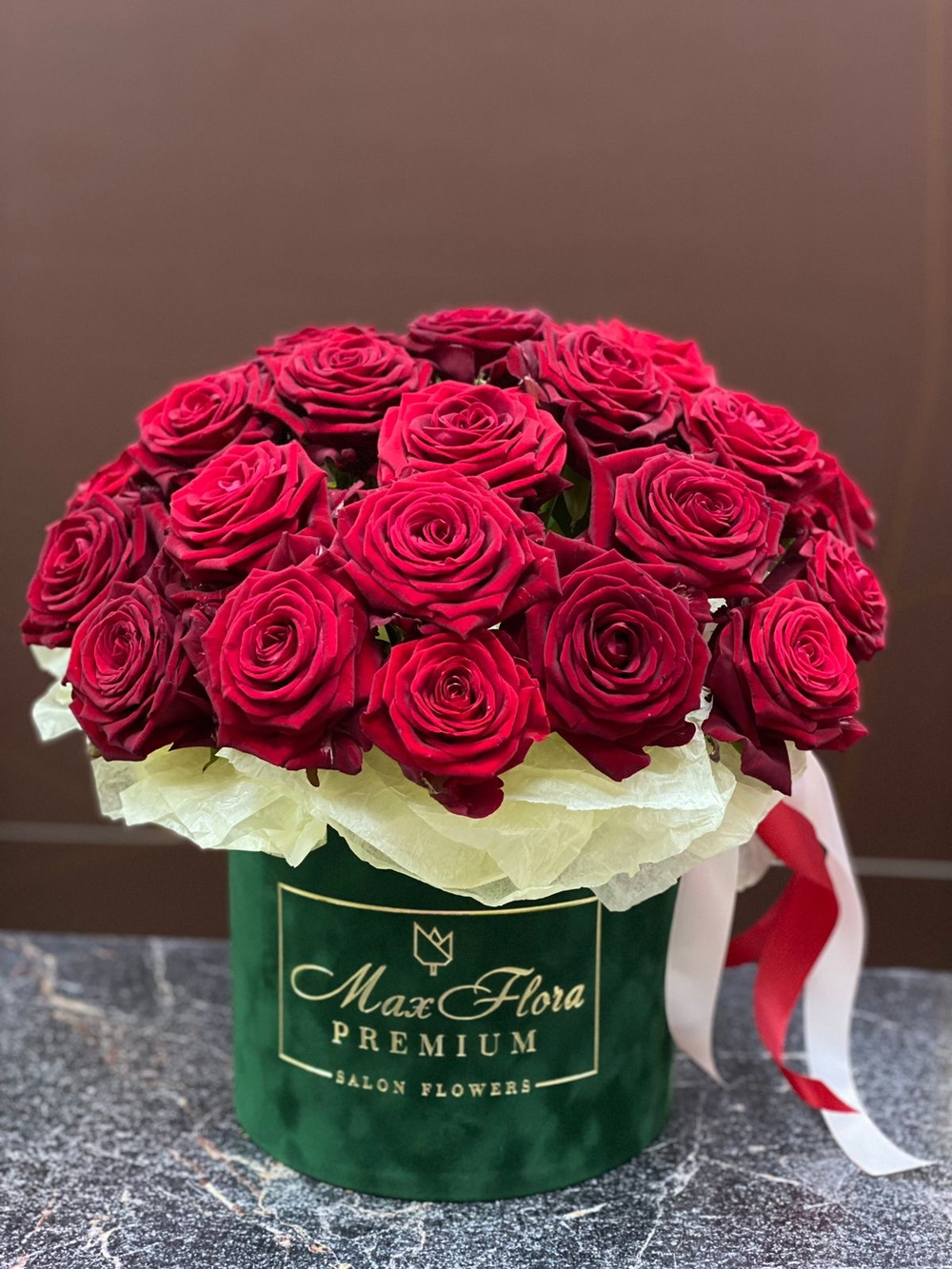 Роза 8 Марта М-2