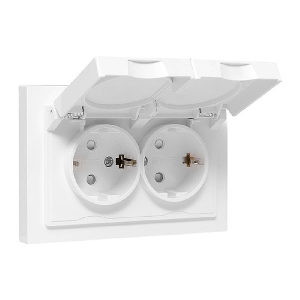 Розетка 2-м СП Эпика 16А IP44 с заземл. защ. шторки с рамкой с крышками механизм бел. EKF UP1-SOW-211-44