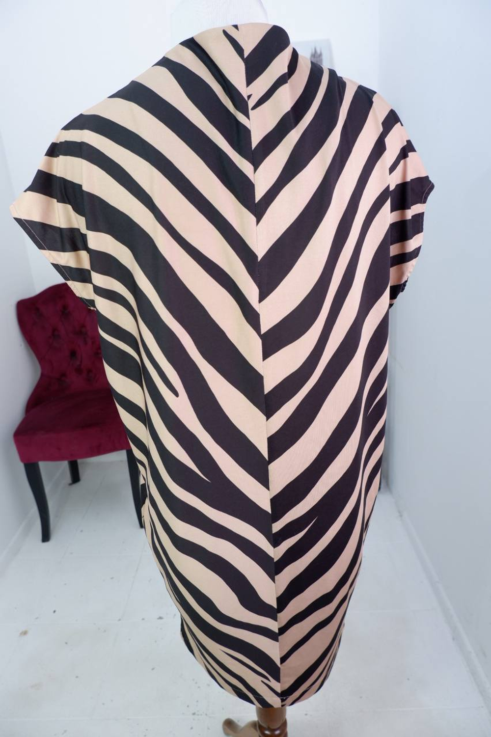 Платье OVS стильное, маркировка L, визуально на 46-48 размер