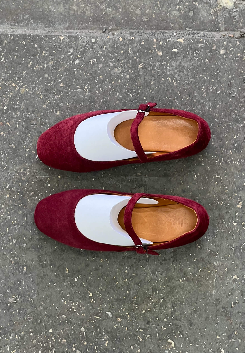Mary Jane Round // Bordo // Suede