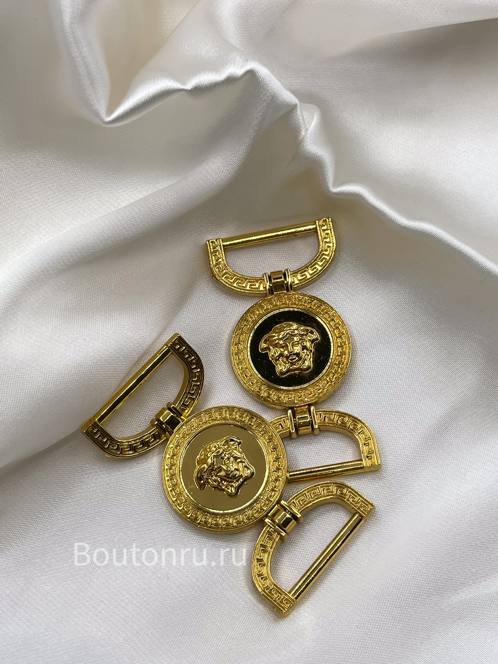 Декоративная пряжка Верс. золотистая с подвижными элементами