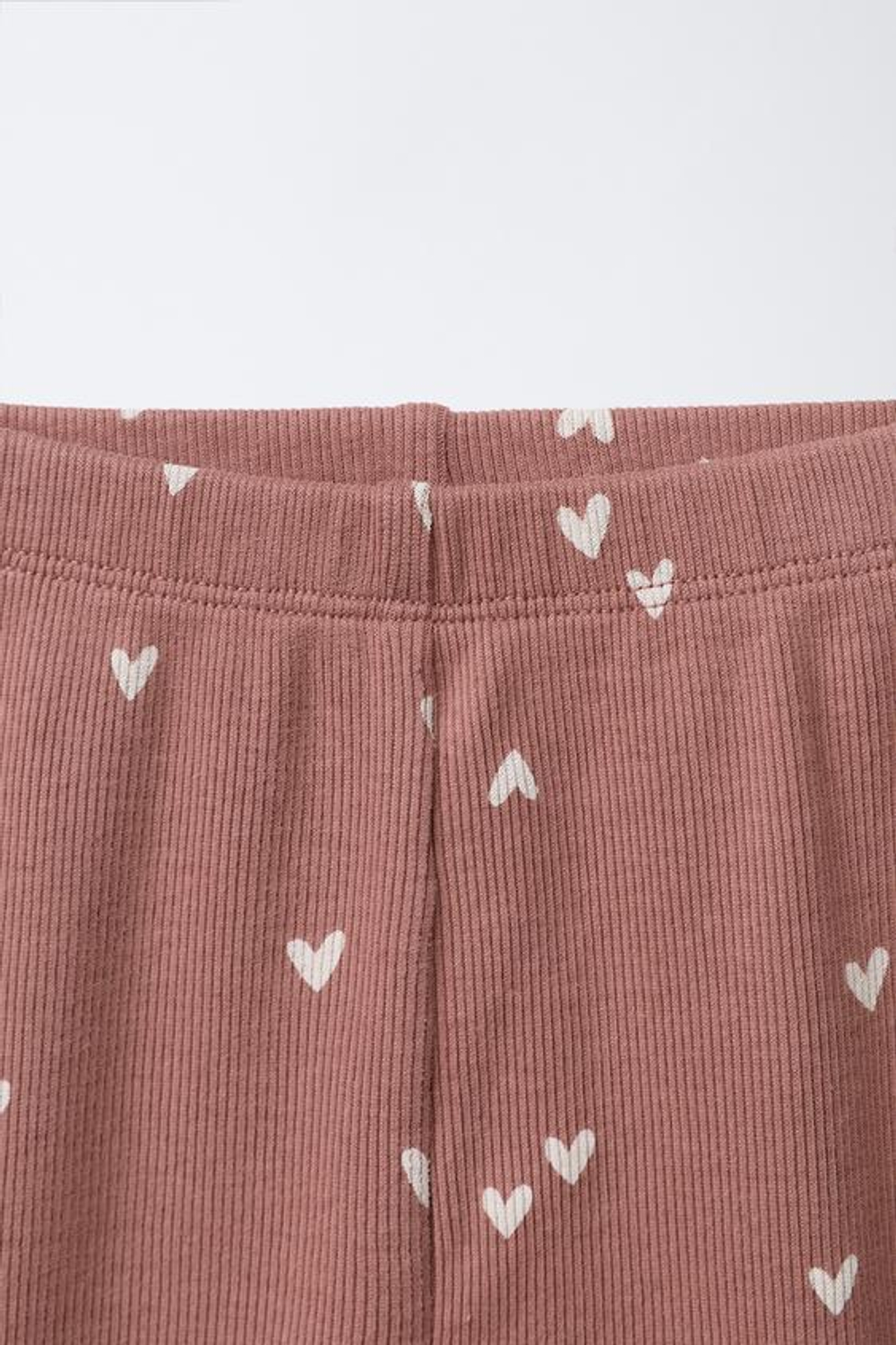 ZARA КОМПЛЕКТ ИЗ ФУТБОЛКИ И ЛЕГИНСОВ В РУБЧИК С СЕРДЕЧКАМИ, РОЗОВЫЙ