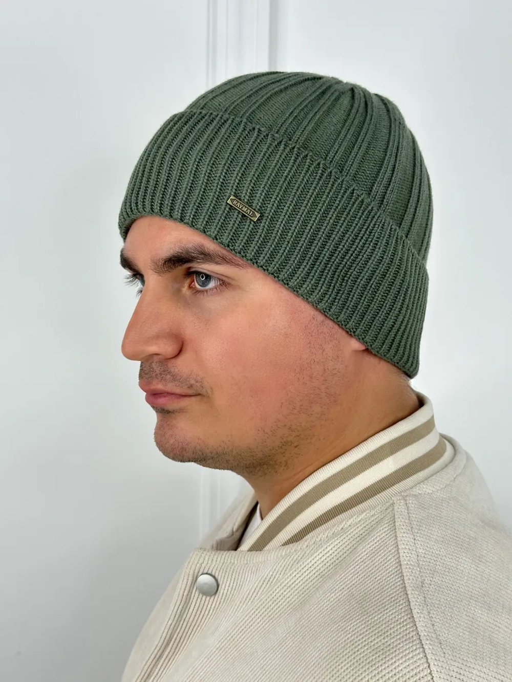 шапка вязаная теплая с отворотом стильная