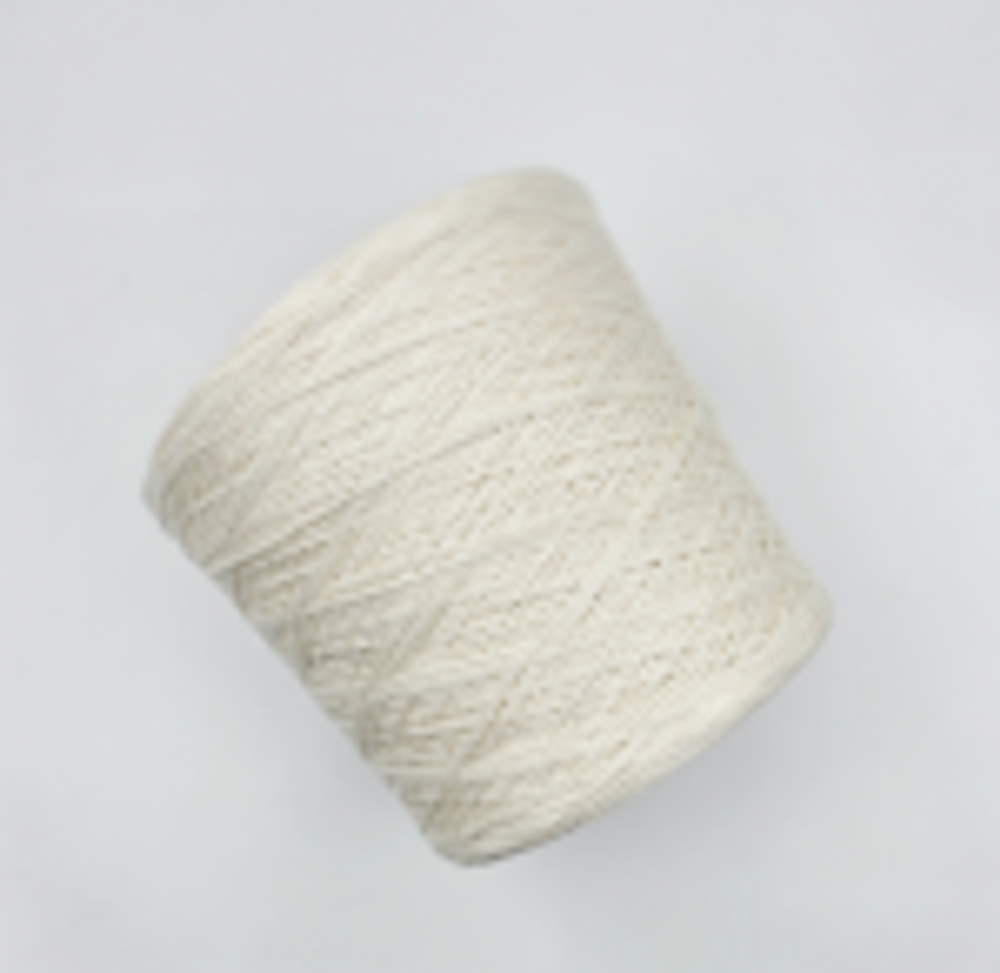 шелк малбери 70% эвкалипт 30%, 300 м в 100 гр, айвори