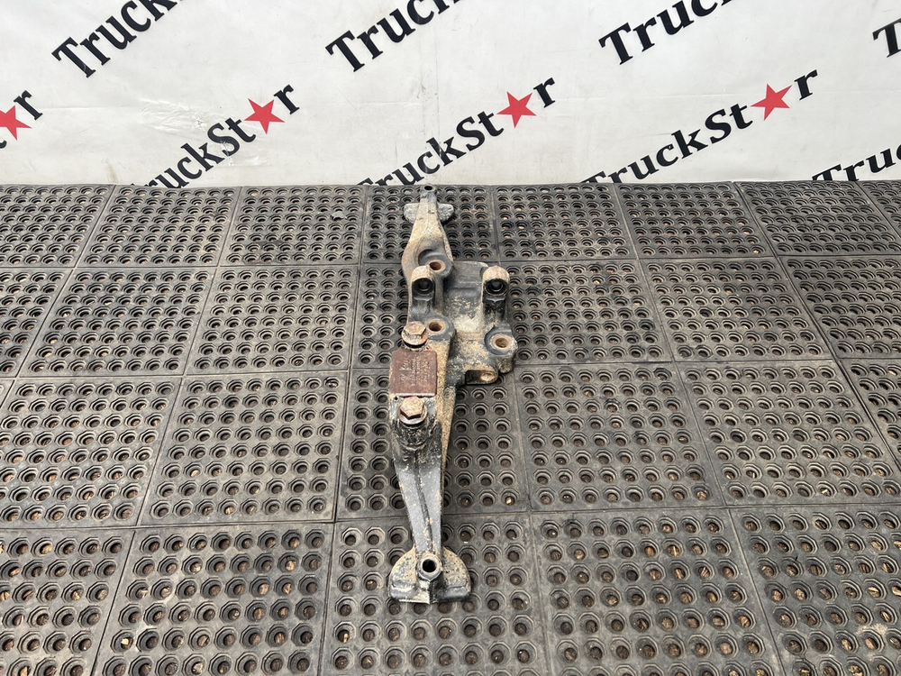 Кронштейн пневморессоры задний левый 2023г.