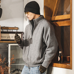 Вязаный шерстяной морозостойкий теплый пуховик для мужчин.