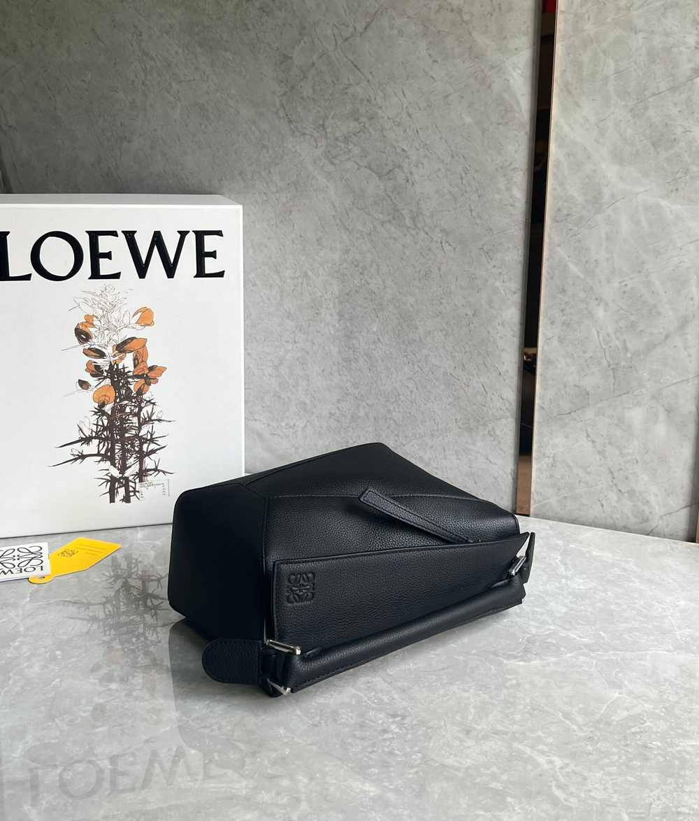 Loewe Small Puzzle 24 cm
