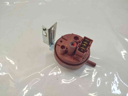 581 Датчик уровня воды (Прессостат) для стиральной машины Vestel, Whirlpool, Indesit-Ariston 505GC201 100-78-300 б/у
