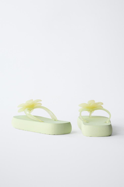 ZARA ПЛЯЖНЫЕ ТАПОЧКИ С ЦВЕТОЧНЫМ ПРИНТОМ, ЛАЙМОВЫЙ
