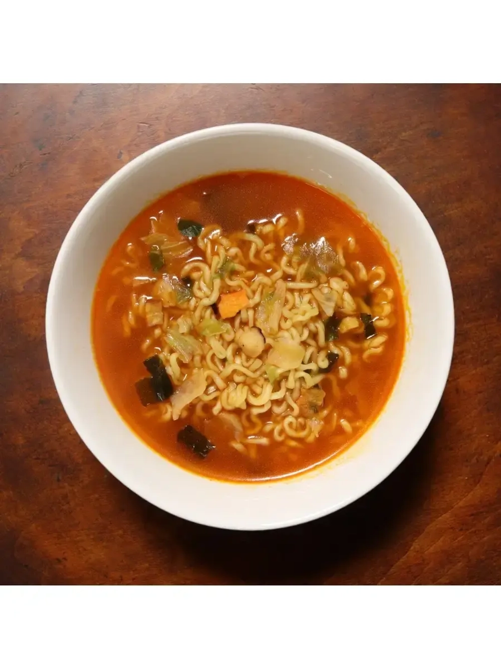 Лапша быстрого приготовления Champong вкусом морепродуктов