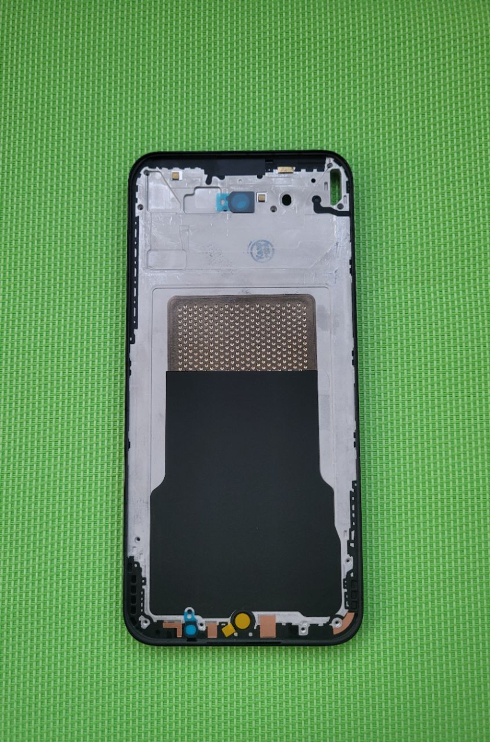 Realme C85 Pro 5G (RMX5555) - рамка дисплея (корпус) + шлейф кнопок громкости и включения + Антенны (ORIG)