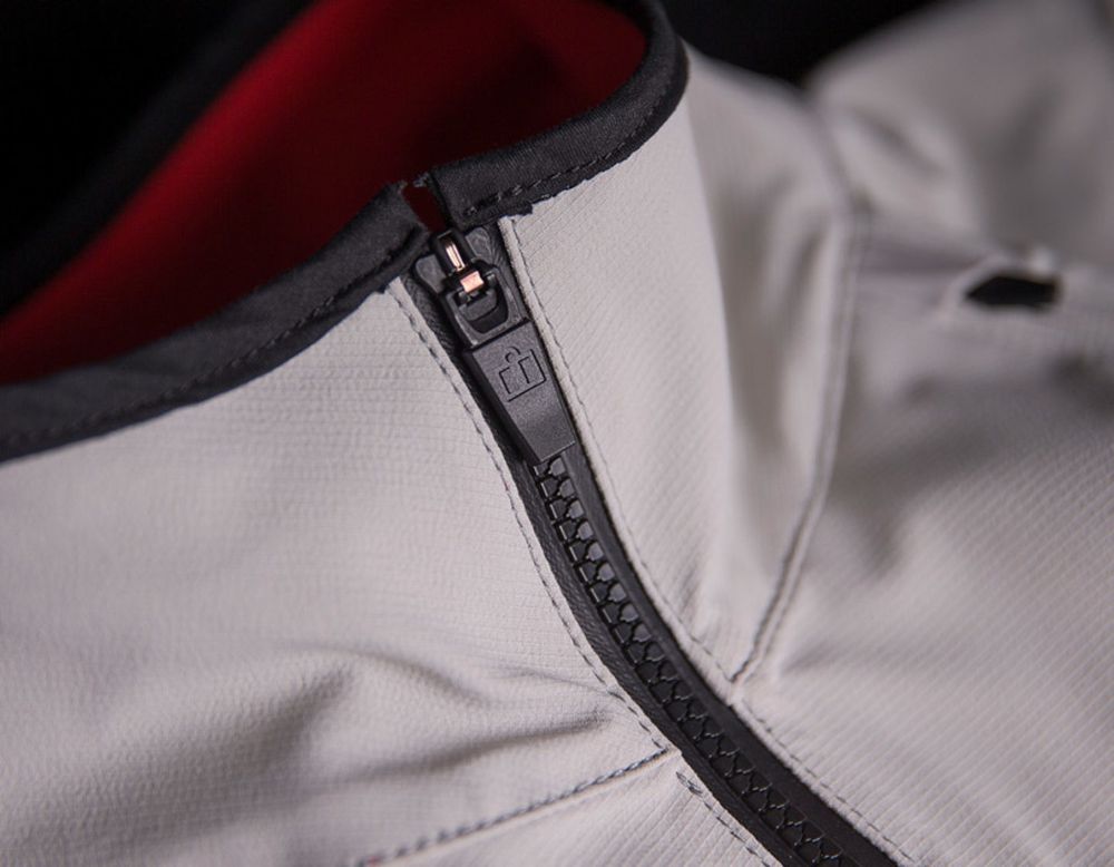 Tarmac 2 / Серый