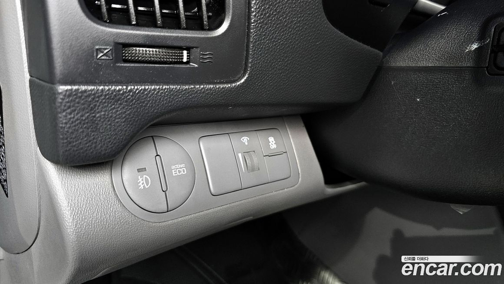 Hyundai The New Grand Starex Van 3-х местный (08.2019)