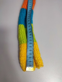 Шарф яркой расцветки