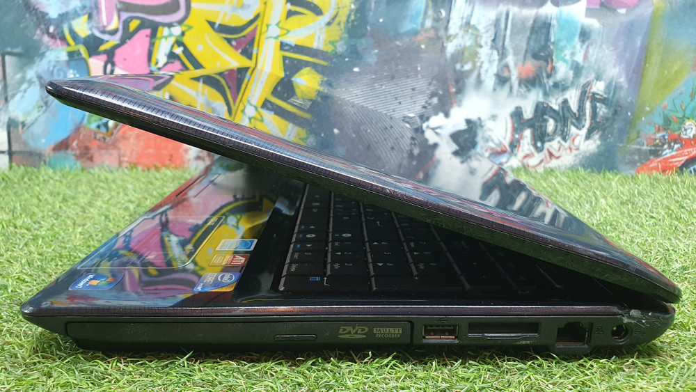 Ноутбук ASUS i3/4Gb