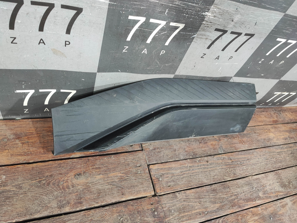 Накладка двери задней правой Jetour Dashing 22-нв Б/У Оригинал F165500240CA