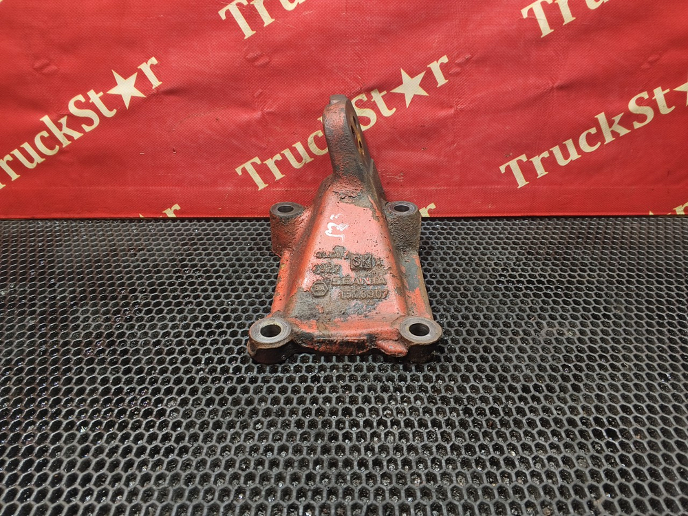 Кронштейн двигателя передний правый