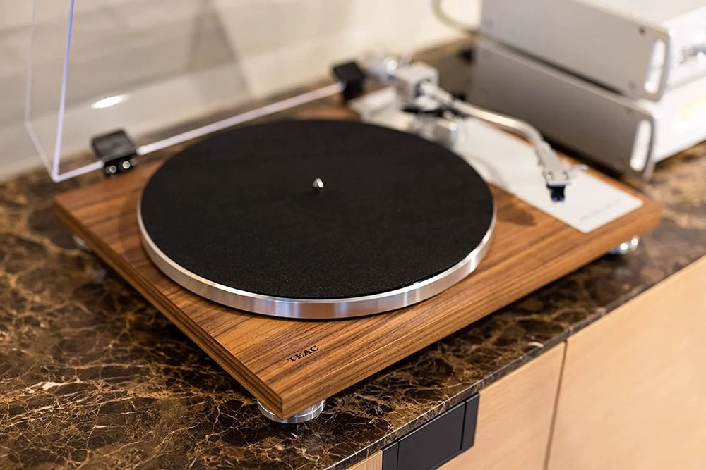 Виниловый проигрыватель TEAC TN-4D-SE Walnut
