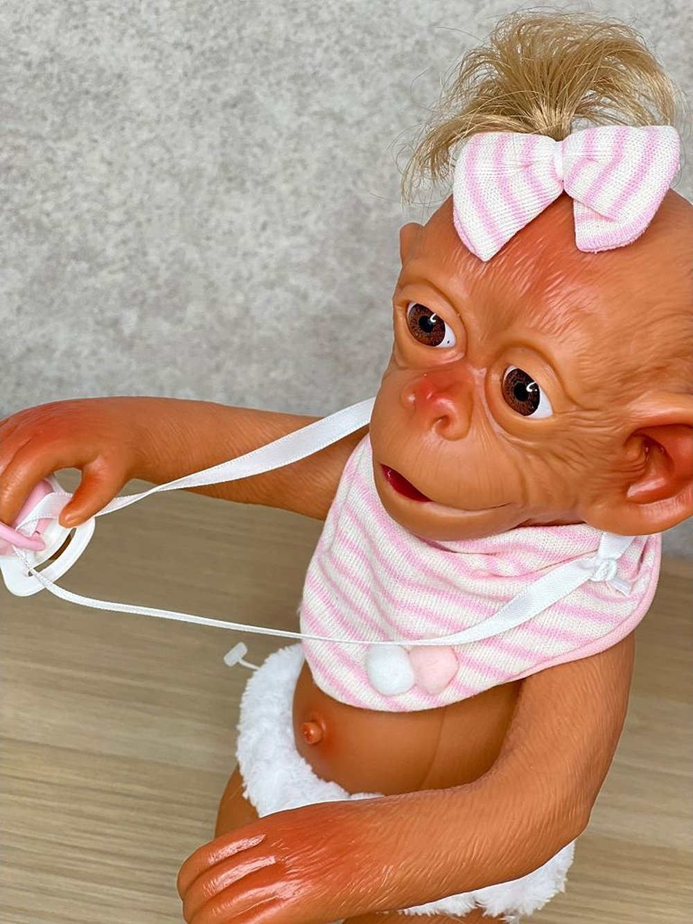 Кукла Nines виниловая 27см Charlie (2800B2)