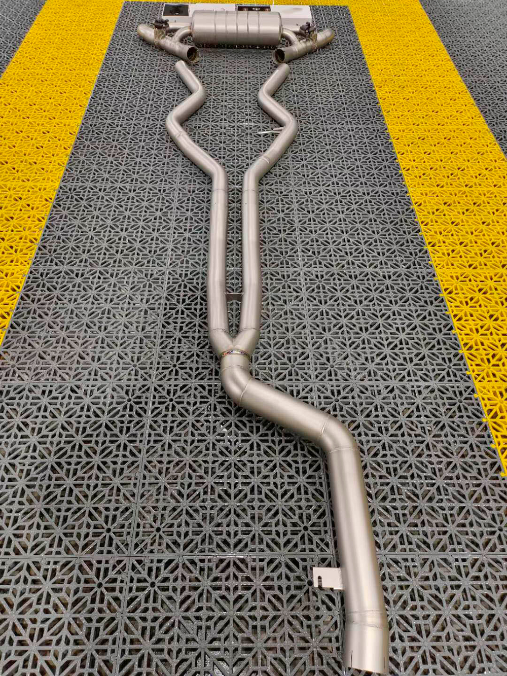 Спортивная выхлопная система с заслонками для BMW 3 Series 330i G20 G21 2.0 2018-2022 БМВ