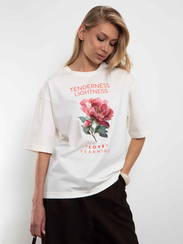 Футболка женская с оверсайз Пион (молочный)