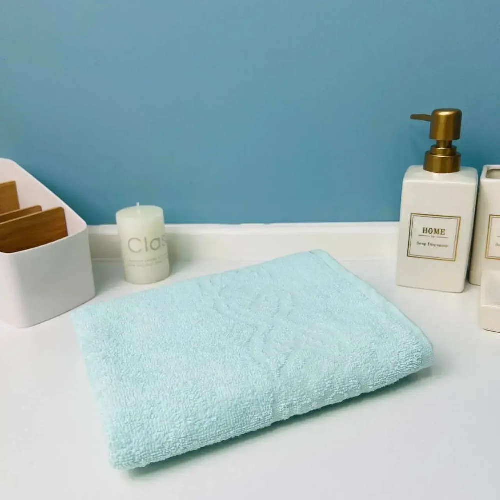 Полотенце махровое 50*90см «Vivien» цвет нежная мята 05000 плотность 400гр/м2 с петелькой-подвесом